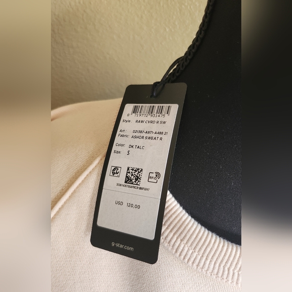 G-Star Women's Cream Sweater with Blue and Green Graphic - Picture 4 of 4